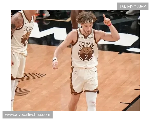 勇士136-116大胜黄蜂，连续三场至少10名球员命中三分创历史纪录